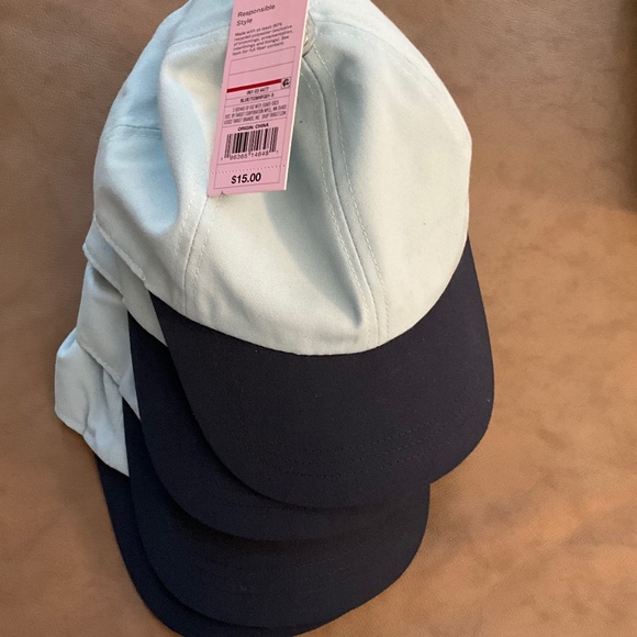 Set of 4 Women’s Hats - Picture 1 of 2